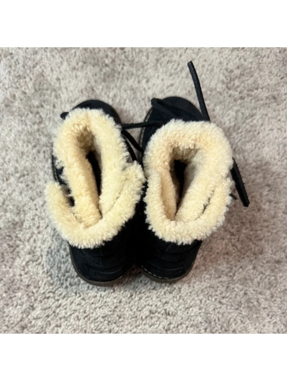 UGG Australia Black Sheepskin Lace-Up Winter Boots Women’s Size 8 EU 39